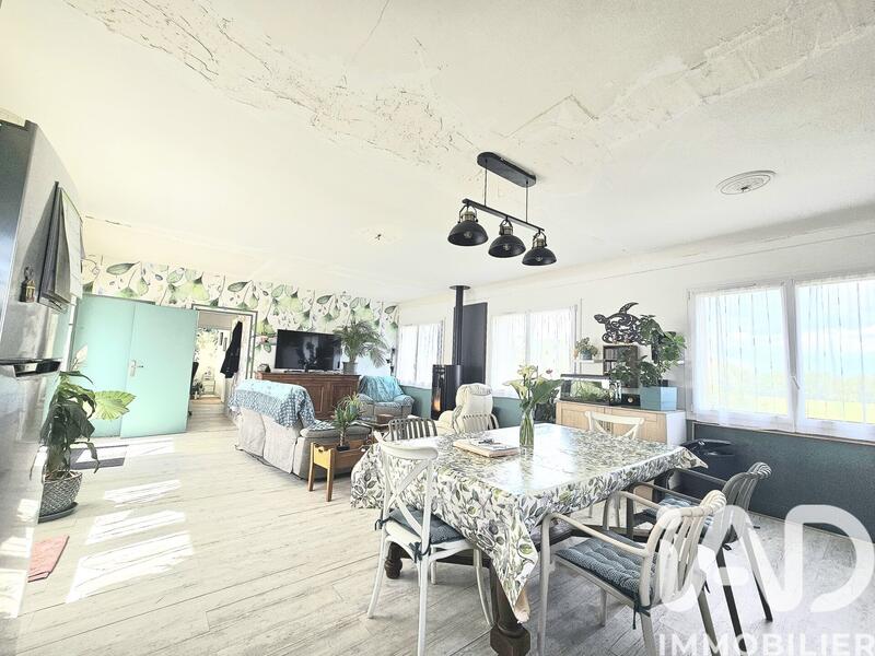 Maison - 96 m² - 3 pièces