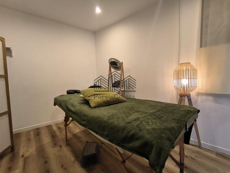 Local commercial - 114 m²