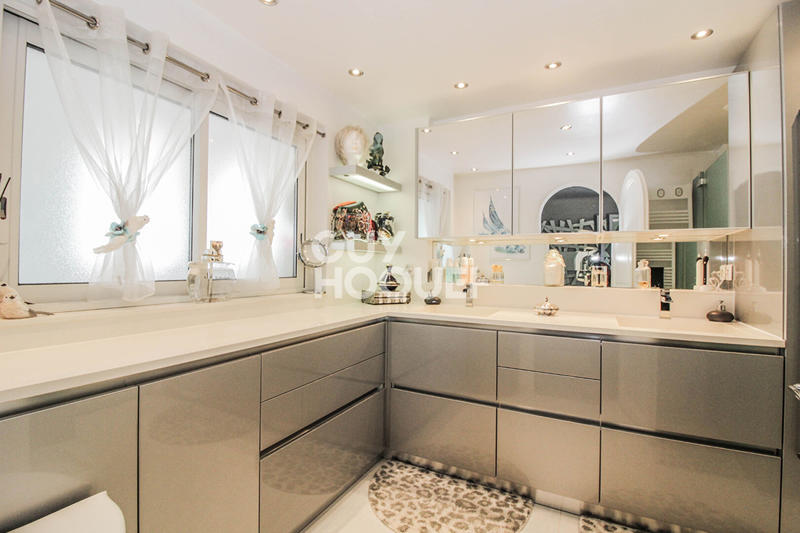 Villa - 140 m² - 5 pièces