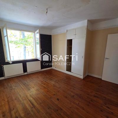 Maison - 84 m² - 5 pièces