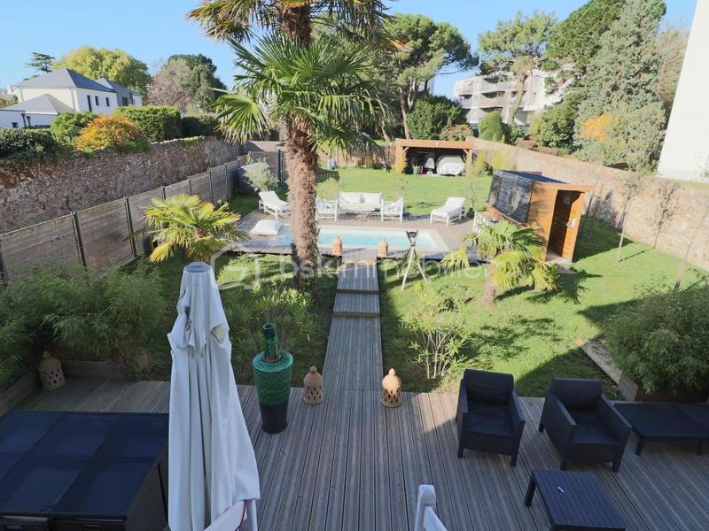 Maison de maîtres - 198 m² - 6 pièces