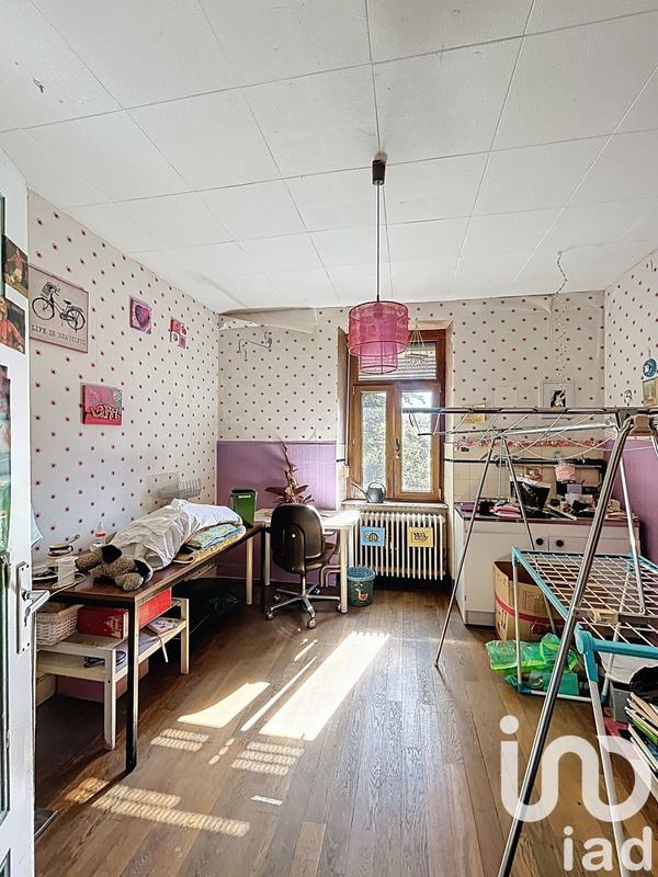 Maison - 220 m² - 9 pièces