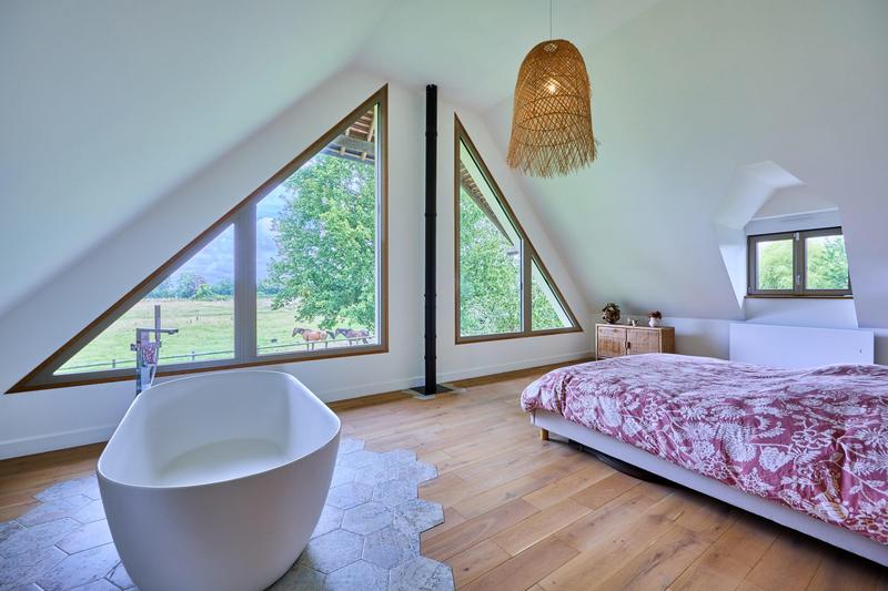 Maison - 240 m² - 7 pièces