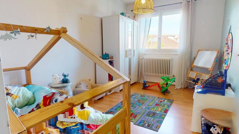 Maison - 98 m² - 4 pièces