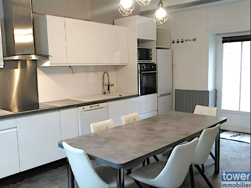 Maison - 309 m² - 12 pièces