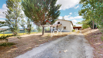 Maison - 140 m² - 5 pièces