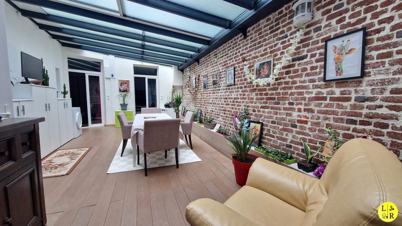 Appartement - 99 m² - 4 pièces