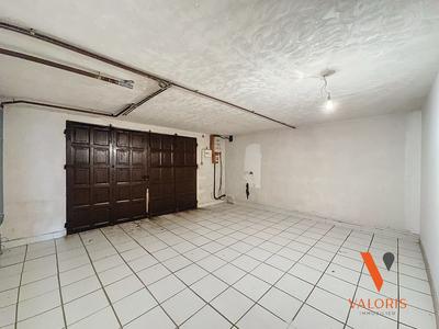 Maison - 201 m² - 7 pièces