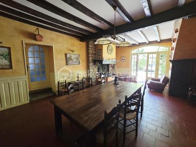 Propriété - 500 m² - 21 pièces