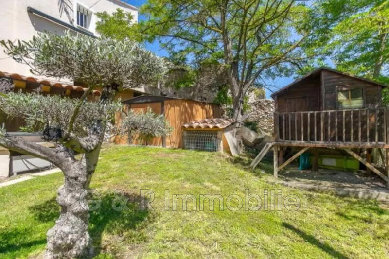 Maison - 185 m² - 8 pièces