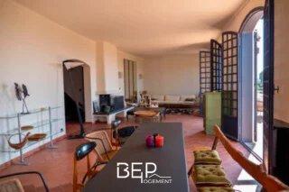 Villa - 170 m² - 6 pièces