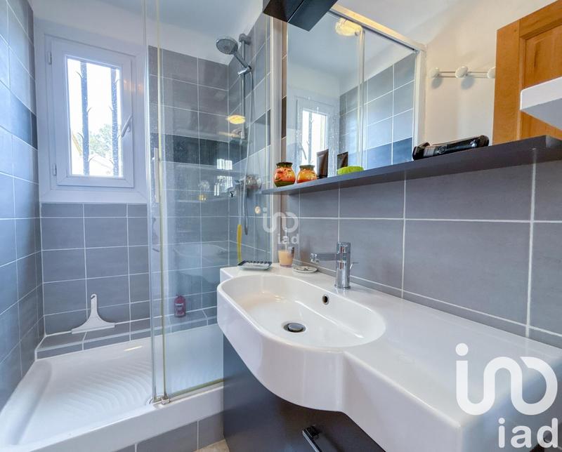 Maison - 184 m² - 7 pièces