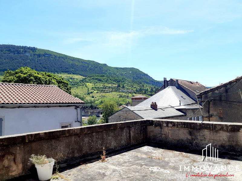 Immeuble - 1 272 m²