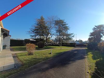 Maison traditionnelle - 150 m² - 5 pièces