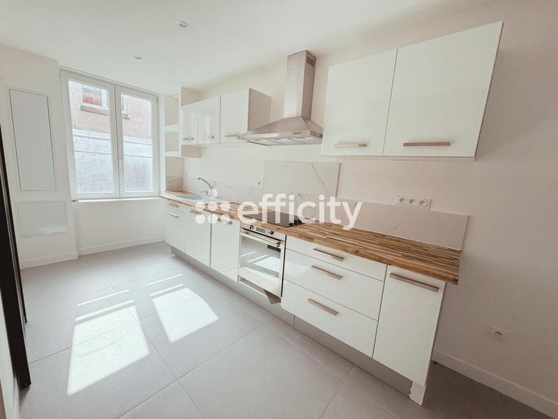 Maison - 83 m² - 4 pièces