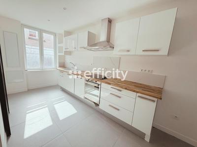 Maison - 83 m² - 4 pièces