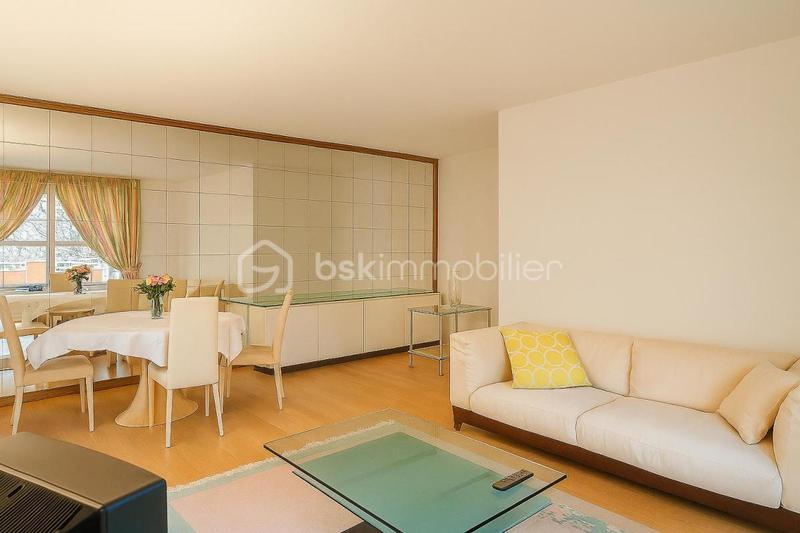 Appartement - 90 m² - 4 pièces