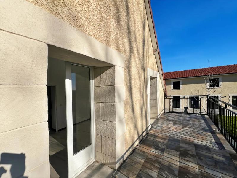 Propriété - 390 m² - 12 pièces