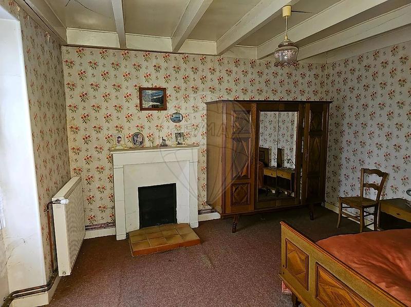 Maison de bourg - 111 m² - 4 pièces