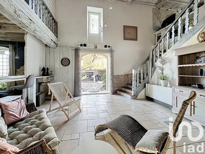 Maison - 230 m² - 9 pièces