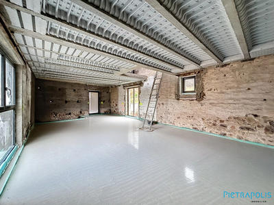 Maison - 110 m² - 4 pièces