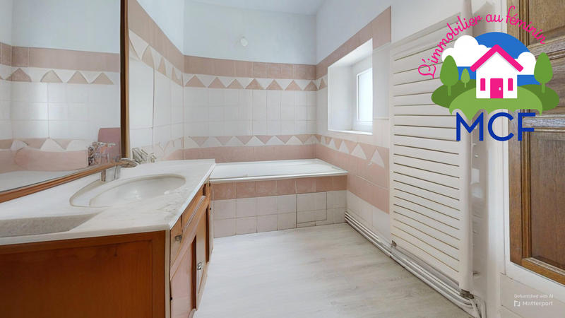 Maison ancienne - 174 m² - 8 pièces