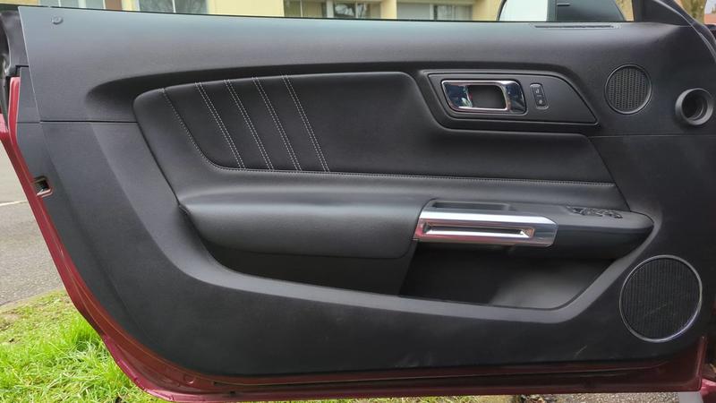 Ford Mustang Fastback VI 5.0 V8 418 Shadow Edition - 4 places