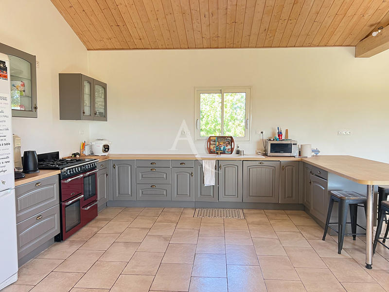 Maison - 143 m² - 6 pièces