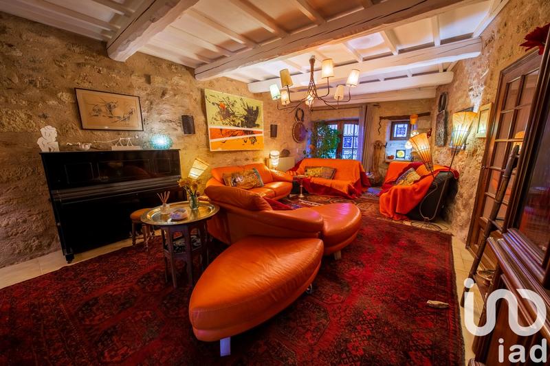 Maison de village - 360 m² - 10 pièces