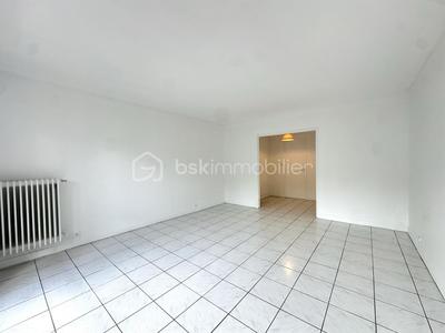 Appartement - 72 m² - 3 pièces