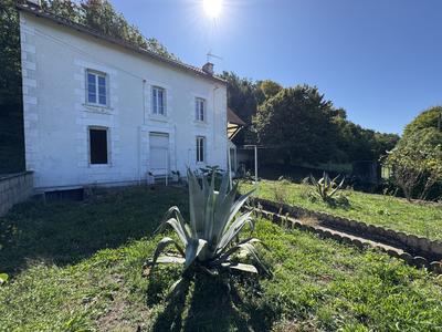 Maison ancienne - 110 m² - 5 pièces