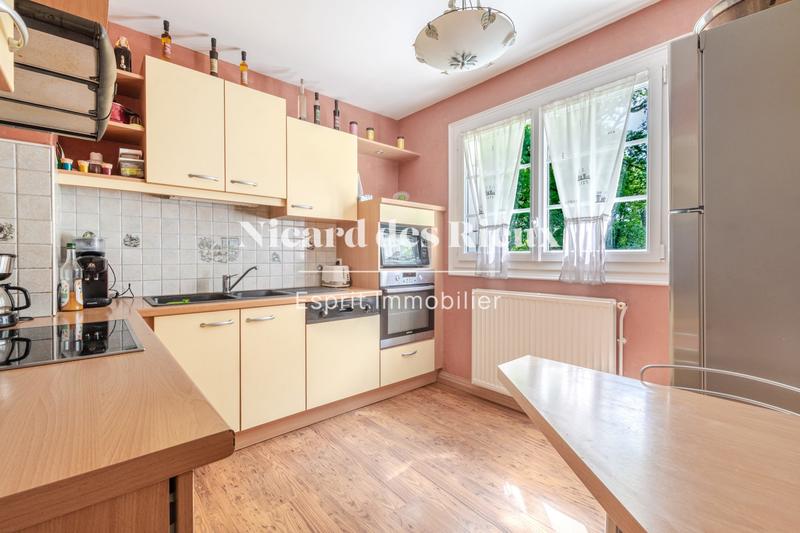 Maison - 146 m² - 7 pièces