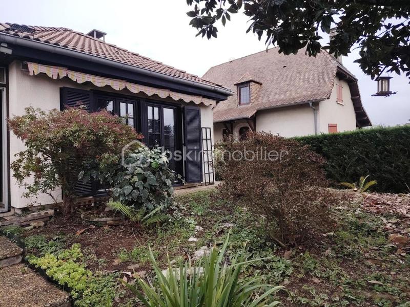 Maison - 102 m² - 4 pièces