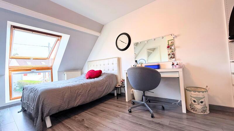 Maison - 192 m² - 7 pièces