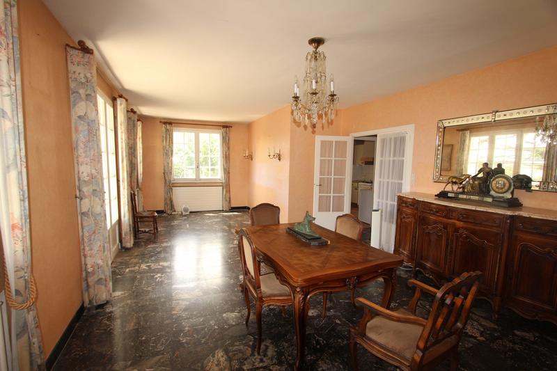 Maison - 195 m² - 8 pièces