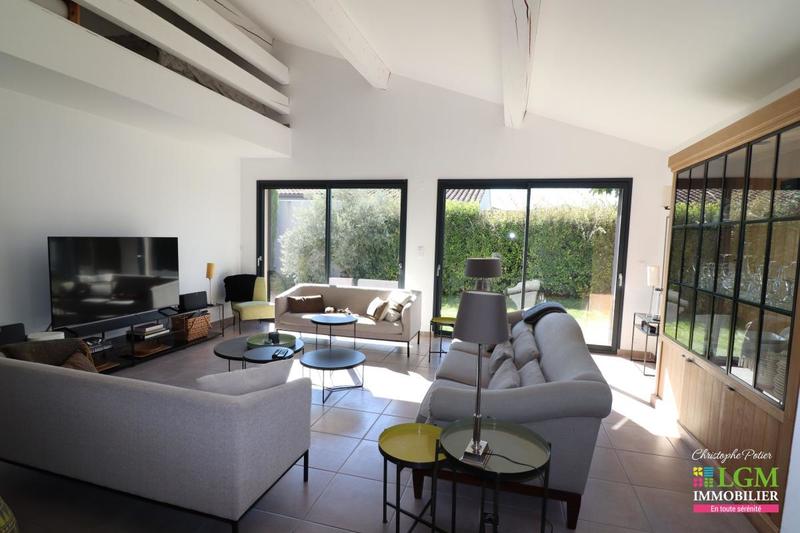 Villa - 188 m² - 6 pièces