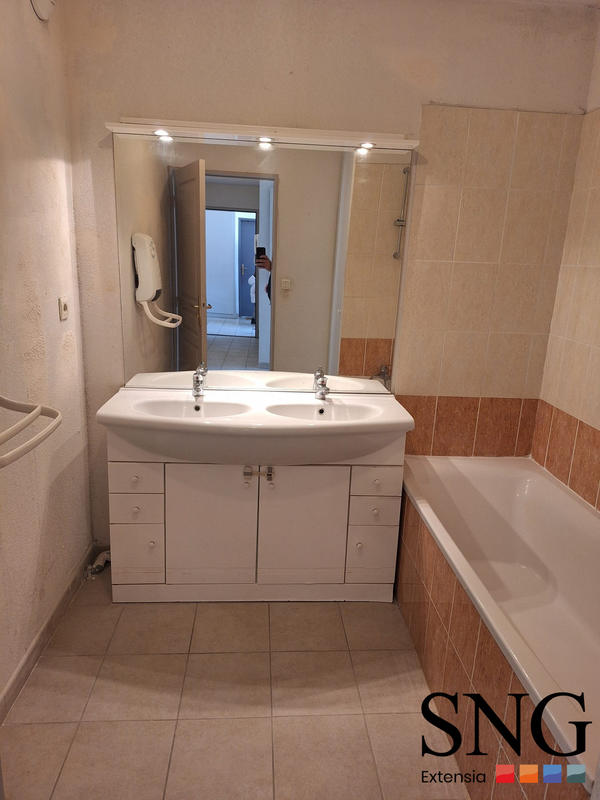 Appartement - 70 m² - 4 pièces