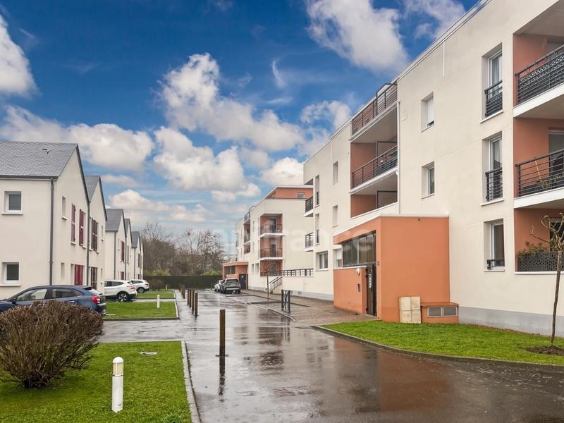 Maison - 92 m² - 5 pièces