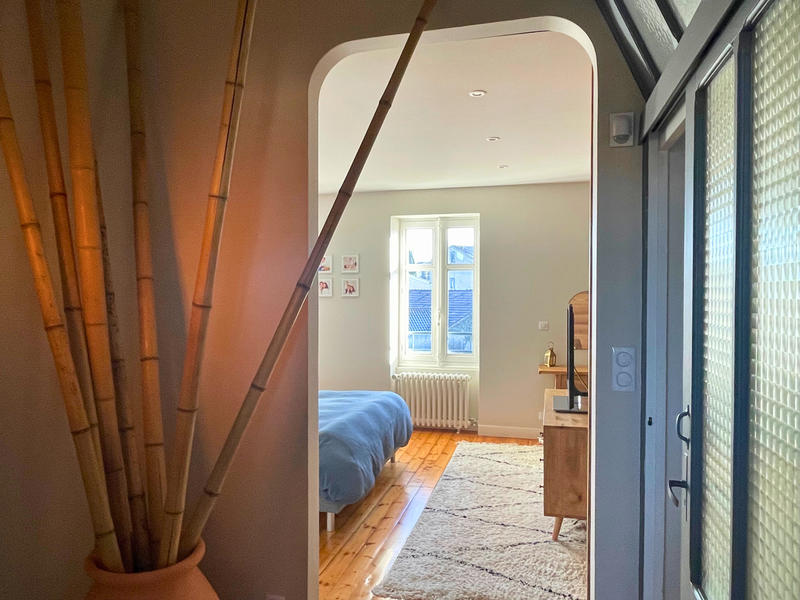 Maison - 256 m² - 9 pièces