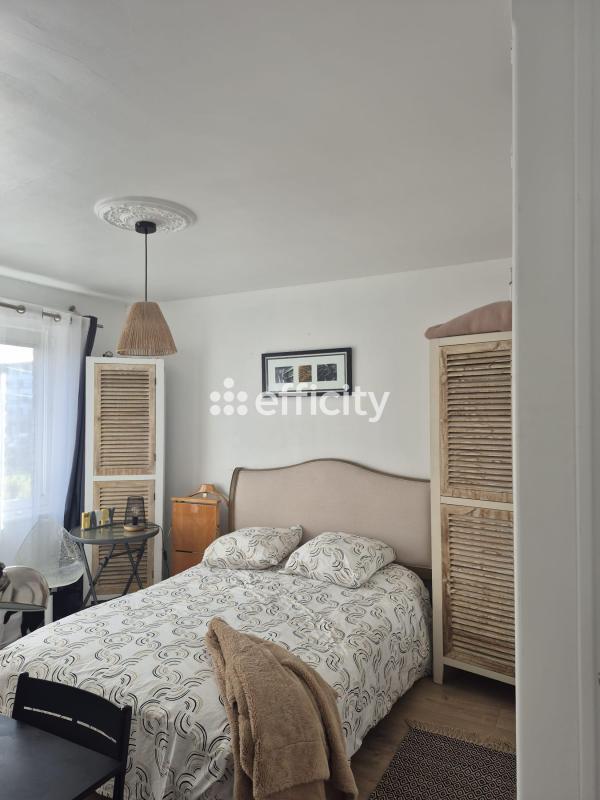 Maison - 180 m² - 6 pièces