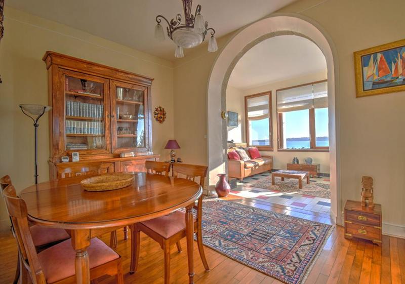 Demeure - 130 m² - 6 pièces