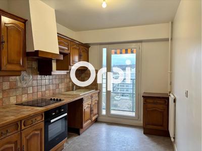 Appartement - 101 m² - 5 pièces