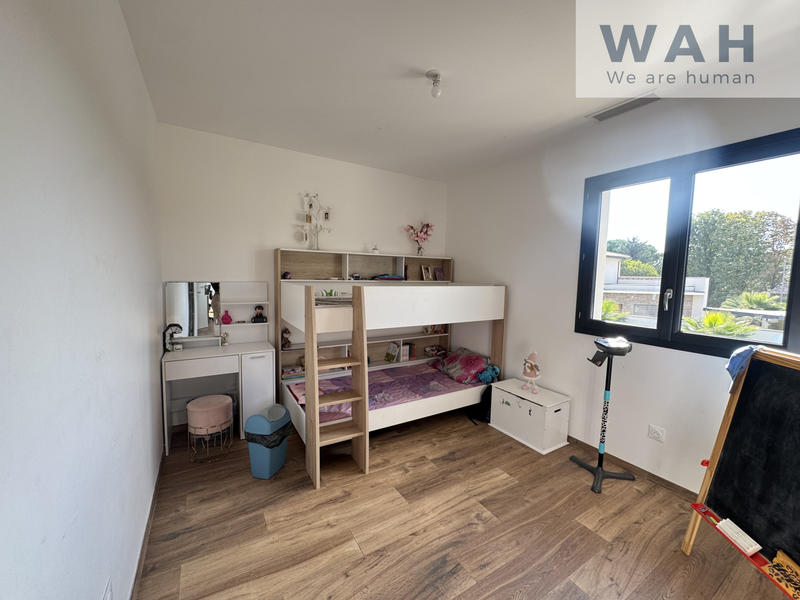 Maison - 151 m² - 6 pièces