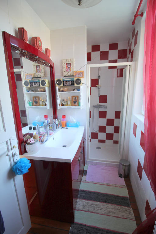 Maison - 226 m² - 7 pièces