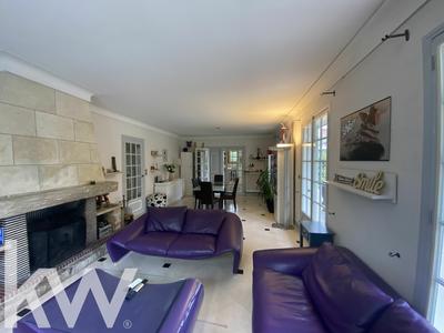 Maison - 190 m² - 6 pièces