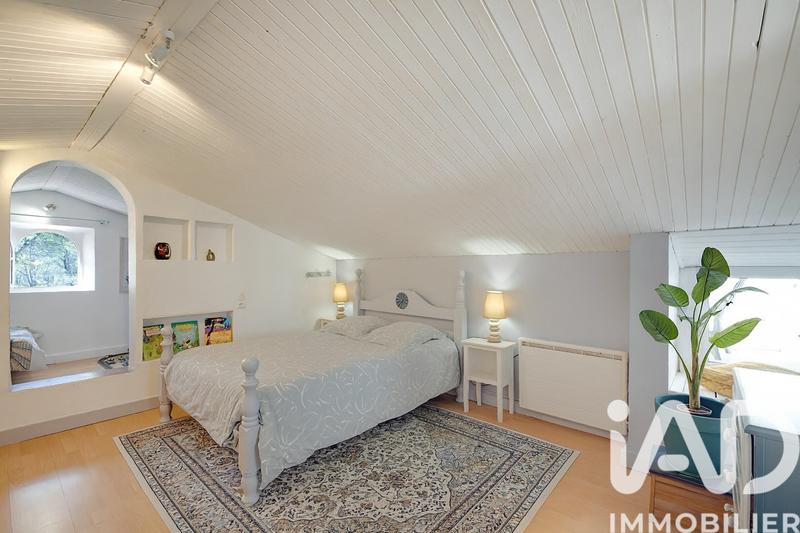 Maison - 282 m² - 10 pièces