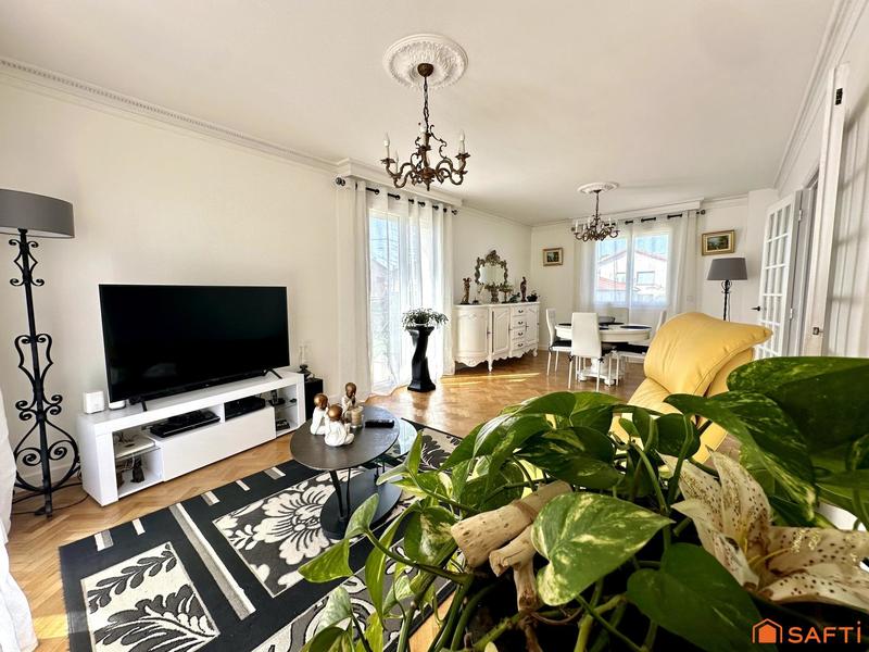 Maison - 160 m² - 5 pièces