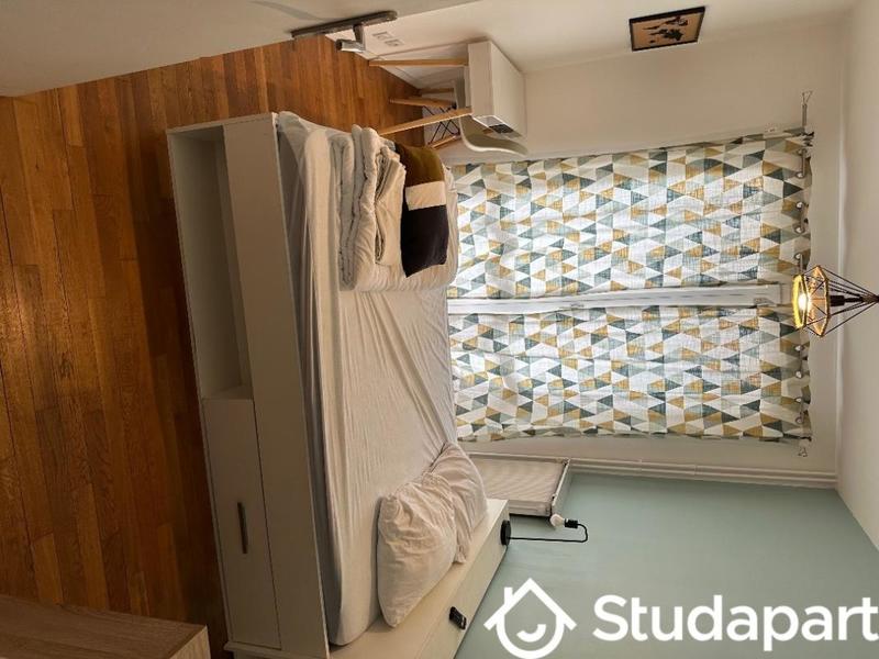 Chambre - 12 m² - 1 pièce