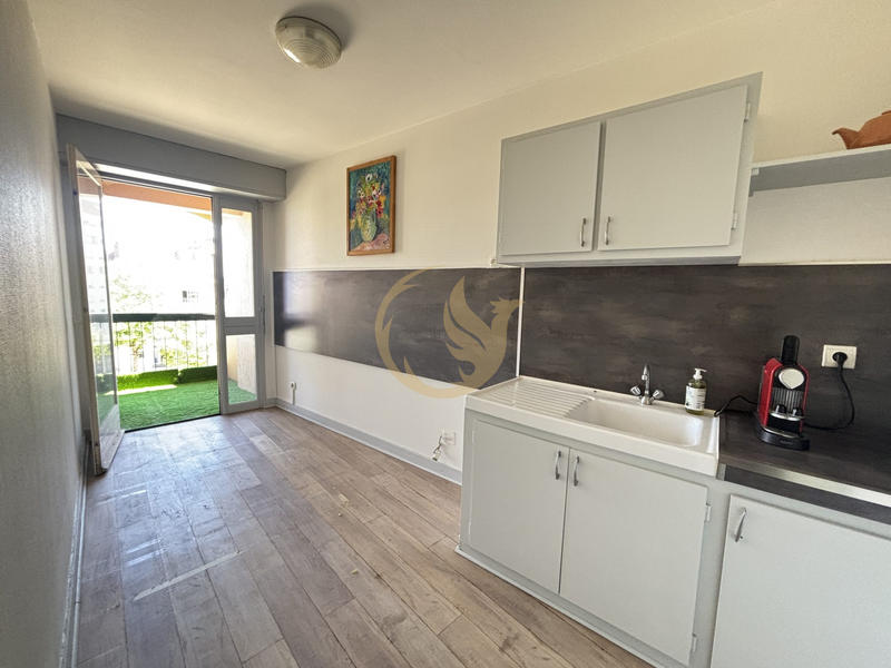 Local d'activités - 47 m² - 2 pièces