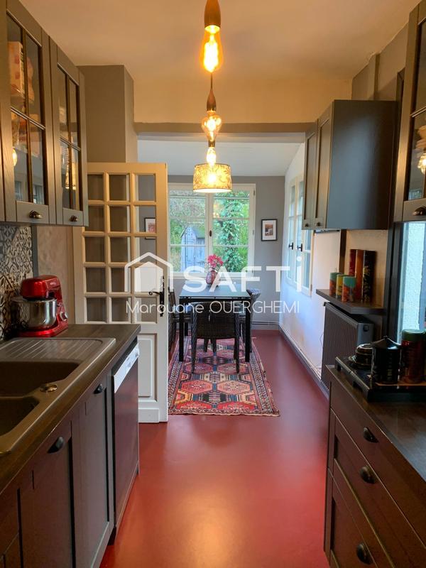 Maison - 484 m² - 12 pièces